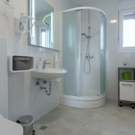 Apartment Apartmanska Kuca Luna Bibinje